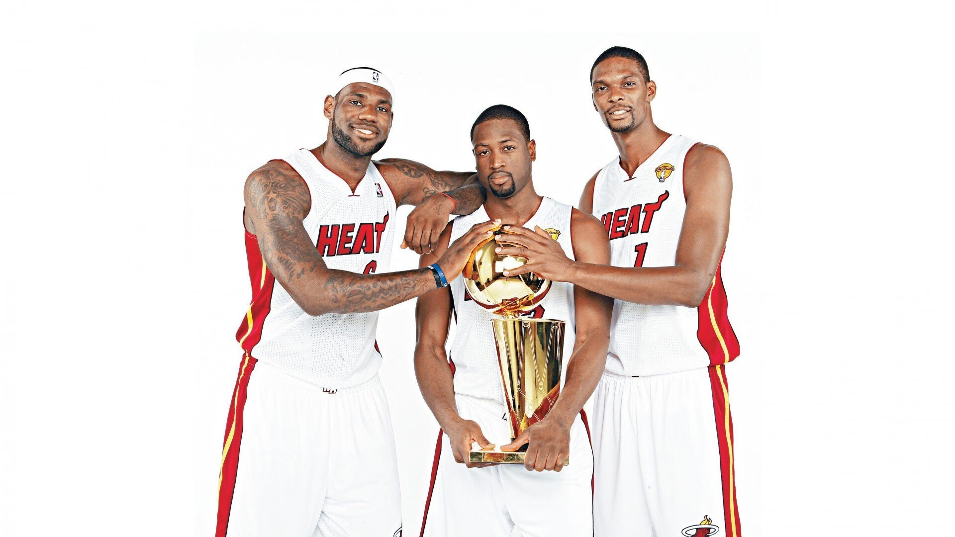 门迪神勇救主!喀麦隆单节狂飙拉开突尼斯,关键先生引爆全场